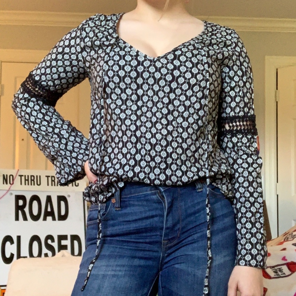Black and white paisley and crochet accent blouse